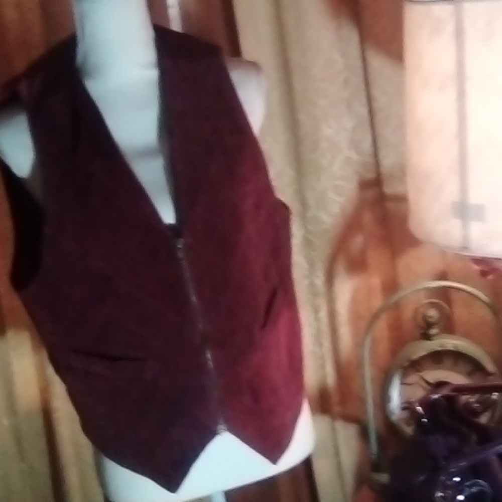 LEARSI Burgundy Real Suede Vest L